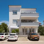 Lovric Apartment Vodice