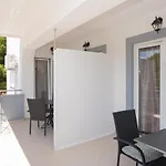 Lovric Apartment *