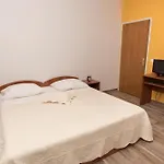 Apartment Lovric *