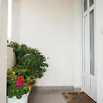 شقة لوفريك