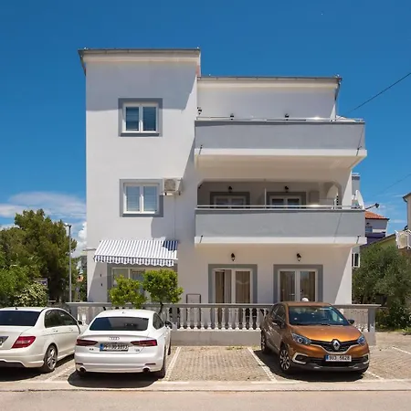 Lovric Apartman Vodice