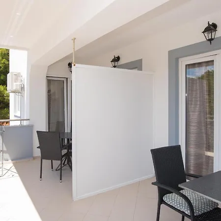 Lovric Appartement *