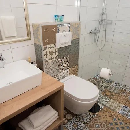 Lovric דירה וודיצה