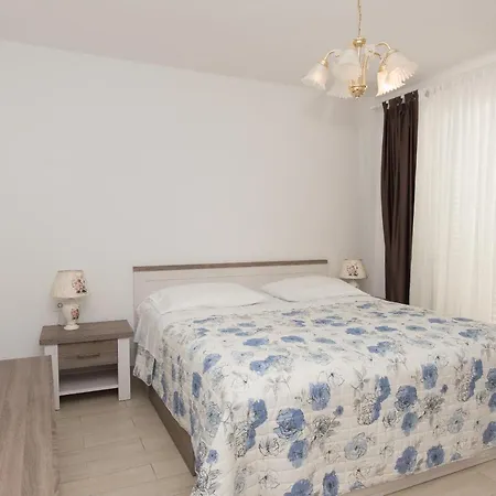 Lovric Apartman Vodice