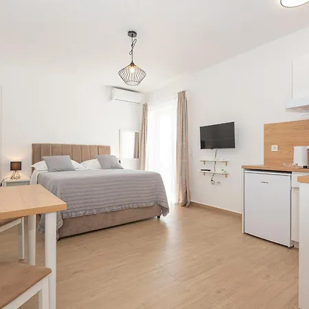 Apartment Lovric *