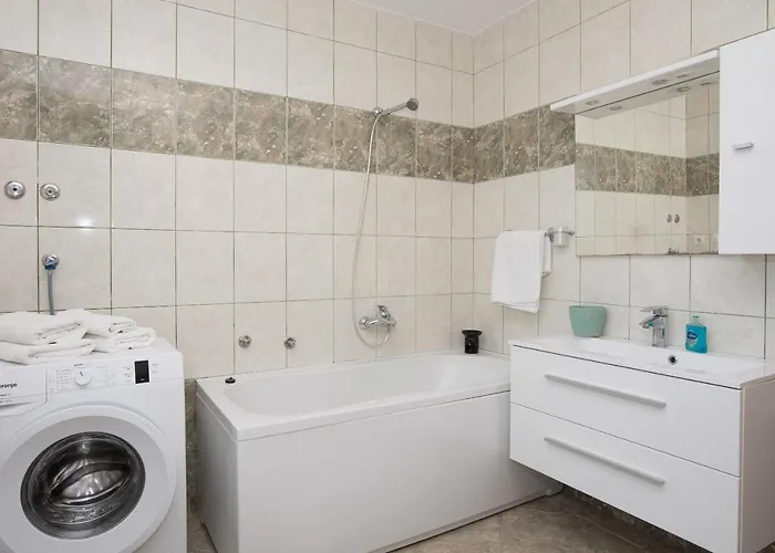 罗里克公寓 * 沃迪切