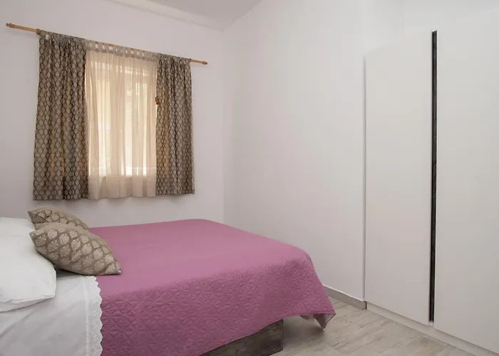 罗里克公寓 沃迪切